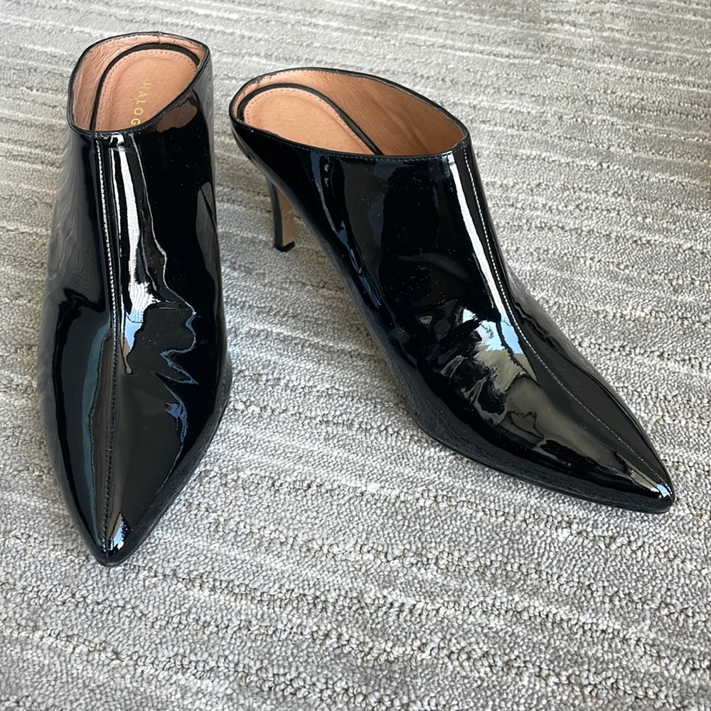 Halogen bootie slides